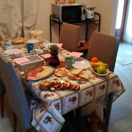 Vernate B&B " La Casetta " المظهر الخارجي الصورة